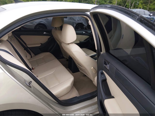 Volkswagen Jetta 1.8t Se