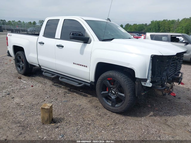 Salvage Chevrolet Silverado 1500 Image