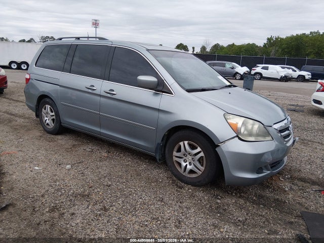 Salvage Honda Odyssey Image