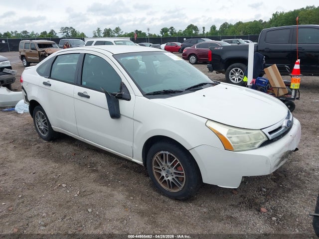 Salvage Ford Focus Image
