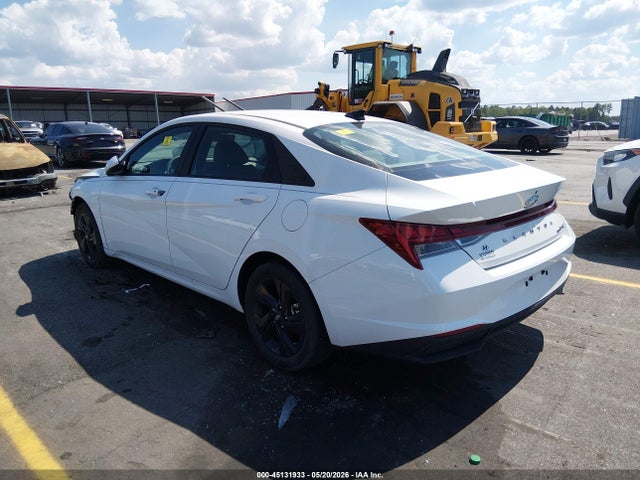 Hyundai ELANTRA Blue