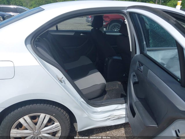 Volkswagen Jetta 1.4t S