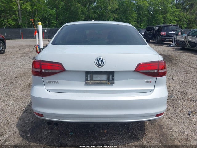 Volkswagen Jetta 1.4t S