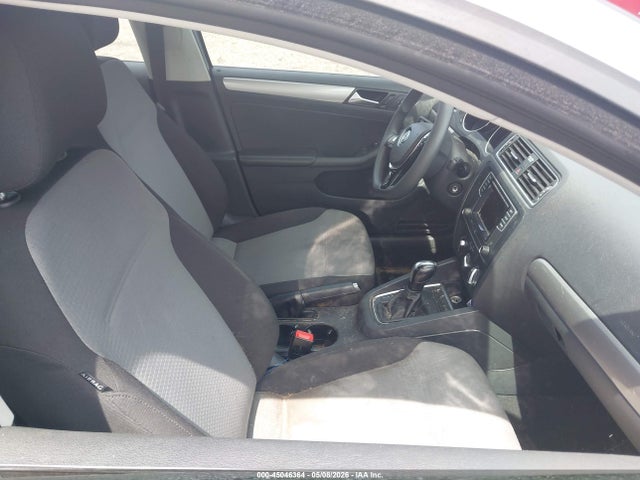 Volkswagen Jetta 1.4t S