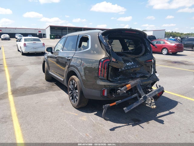 Salvage Kia Telluride Image