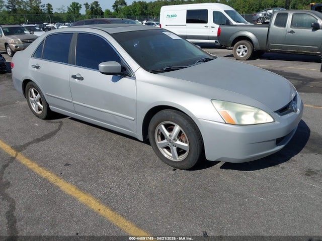 Salvage Honda Accord Image