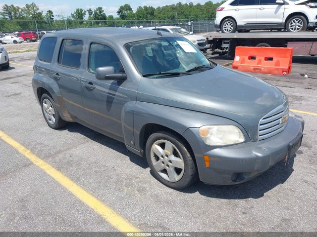 Salvage Chevrolet HHR Image