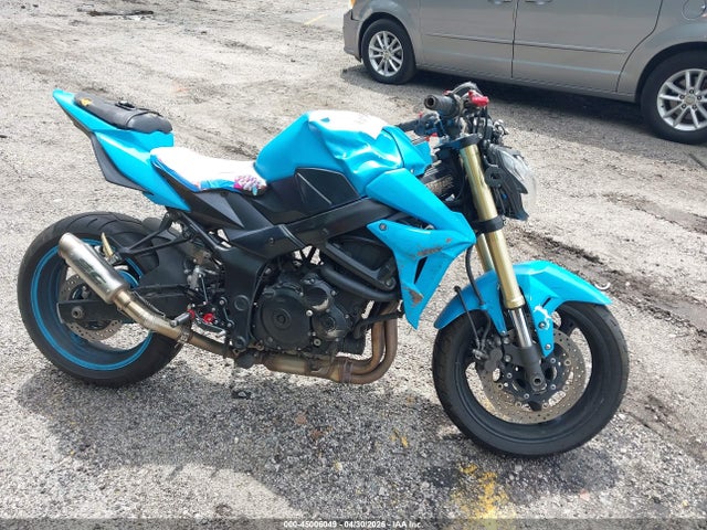 Suzuki Gsx-s750