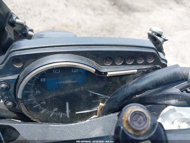 Suzuki Gsx-s750