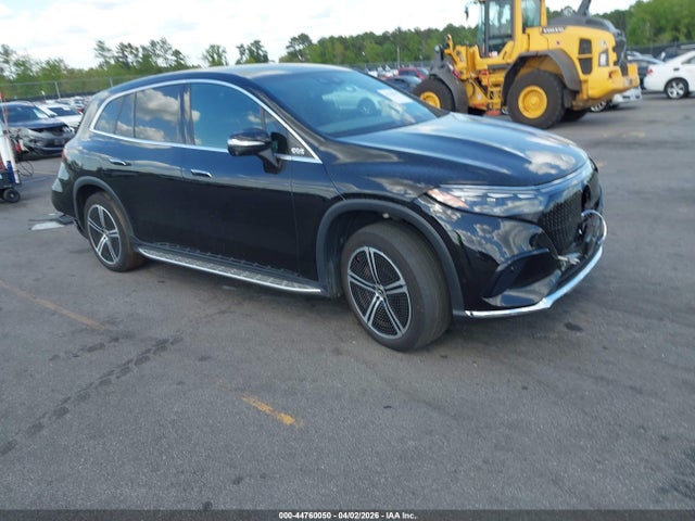 Salvage Mercedes-Benz EQS Image