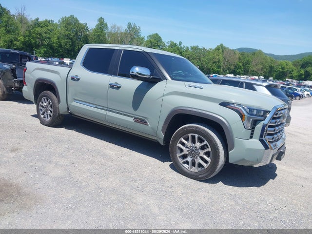 Salvage Toyota Tundra Image