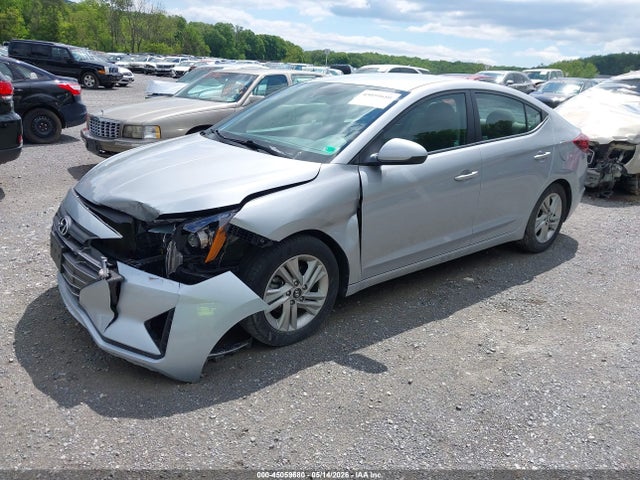 Hyundai ELANTRA Sel