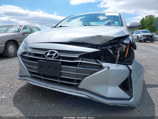 Hyundai ELANTRA Sel