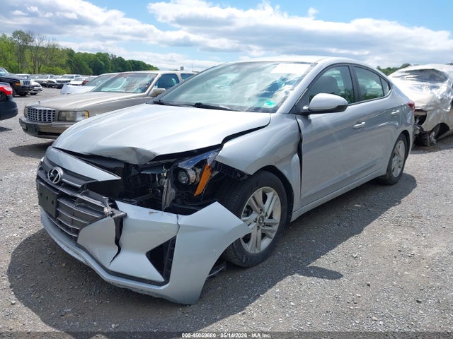 Hyundai ELANTRA Sel