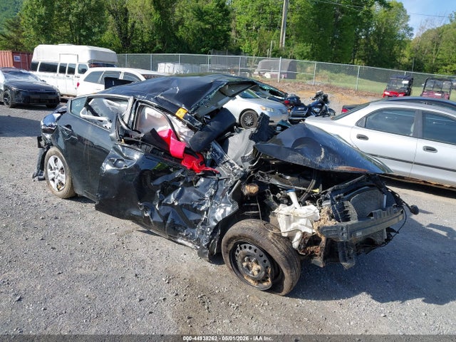 Salvage Kia Forte Image