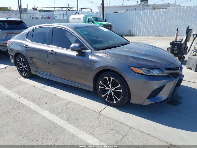Salvage Toyota Camry Image