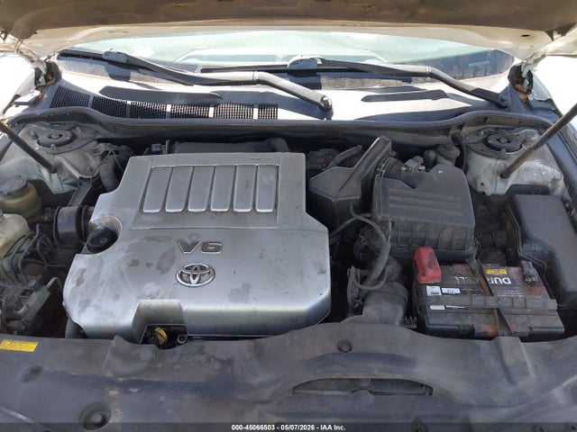 Toyota Camry Le V6