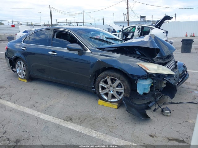 Salvage Lexus Es Image