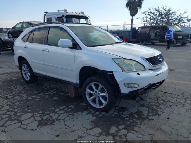 Salvage Lexus RX Image