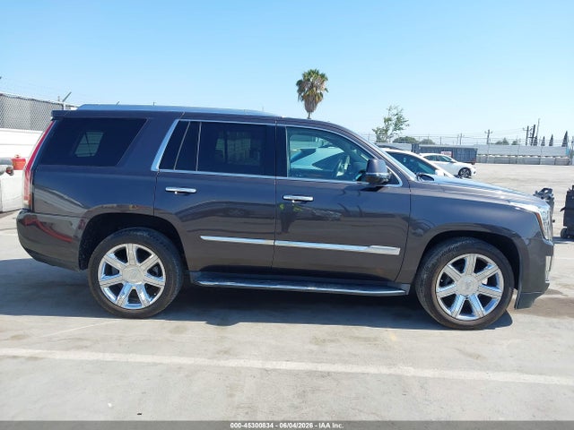 Cadillac Escalade Luxury Collection