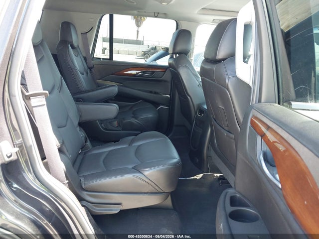 Cadillac Escalade Luxury Collection