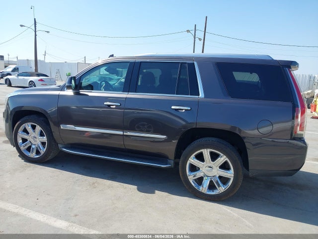 Cadillac Escalade Luxury Collection