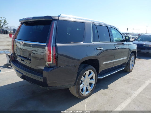 Cadillac Escalade Luxury Collection