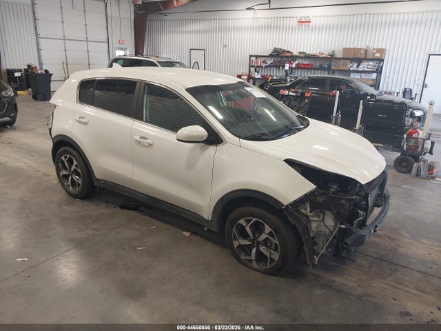 Salvage Kia Sportage Image
