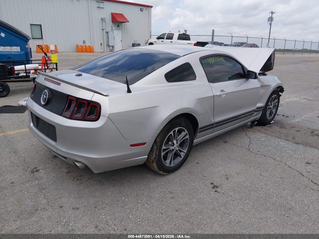 Ford Mustang V6 Premium