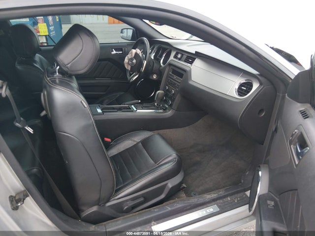 Ford Mustang V6 Premium