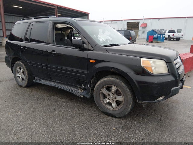 Salvage Honda Pilot Image