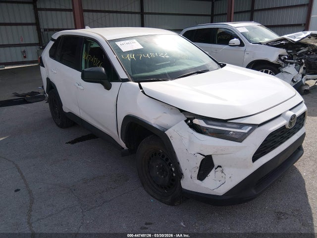 Salvage Toyota RAV4 Image