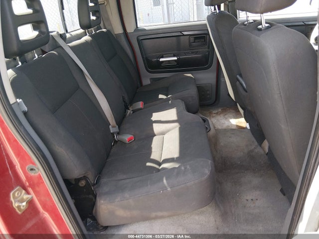 Mitsubishi Raider Ls