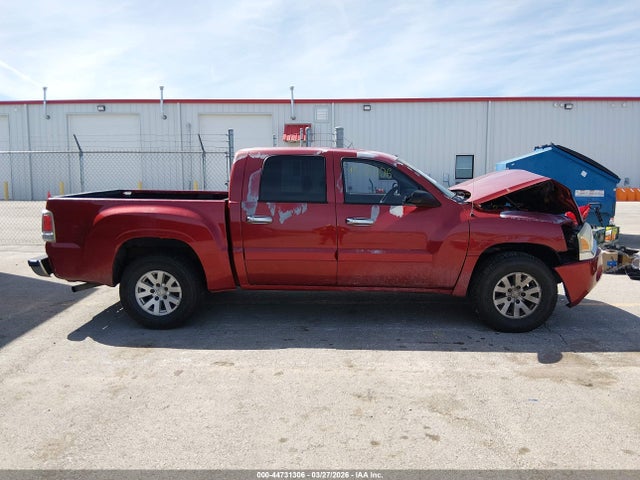 Mitsubishi Raider Ls