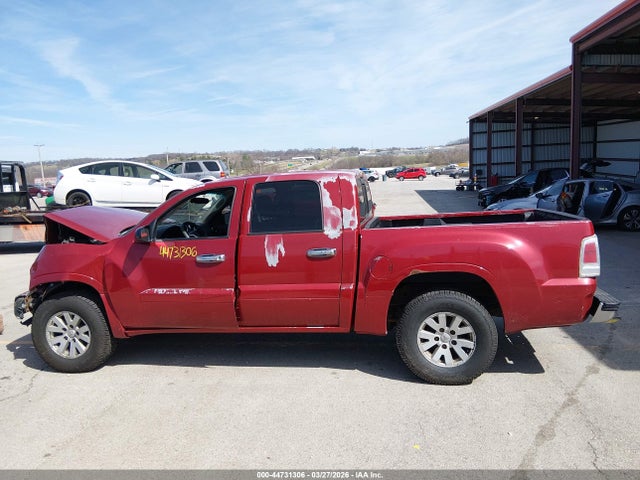 Mitsubishi Raider Ls
