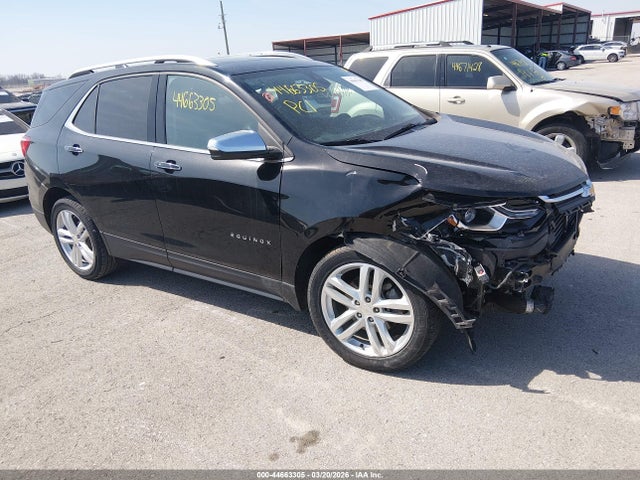 Salvage Chevrolet Equinox Image