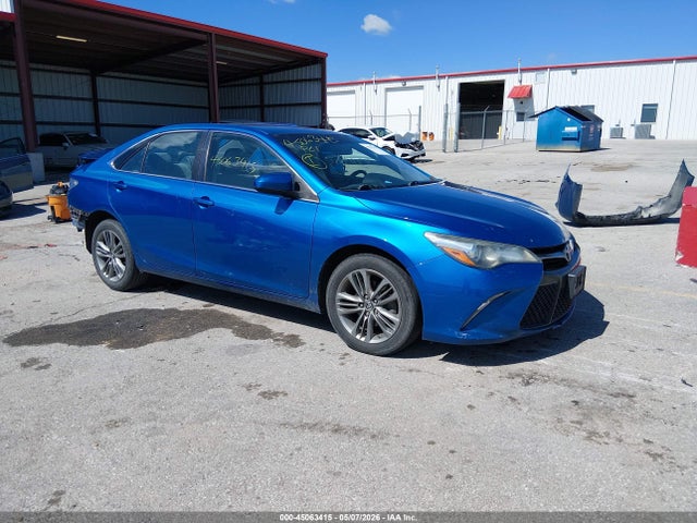 Salvage Toyota Camry Image