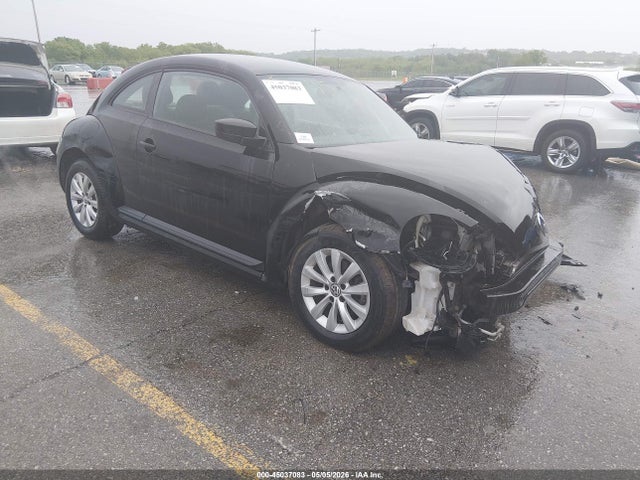 Salvage Volkswagen Beetle Image