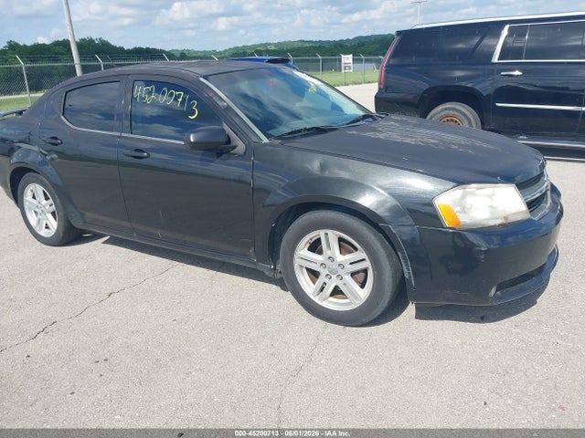 Salvage Dodge Avenger Image