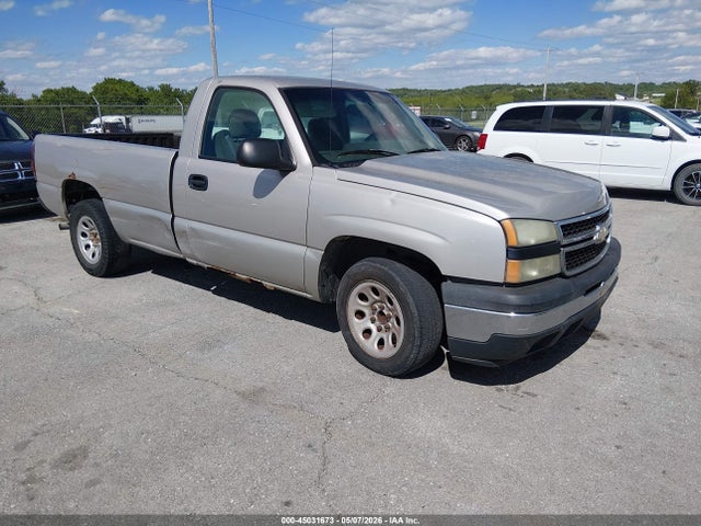 Salvage Chevrolet Silverado 1500 Image