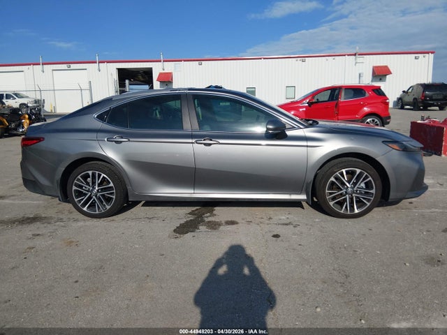 Toyota Camry Xle