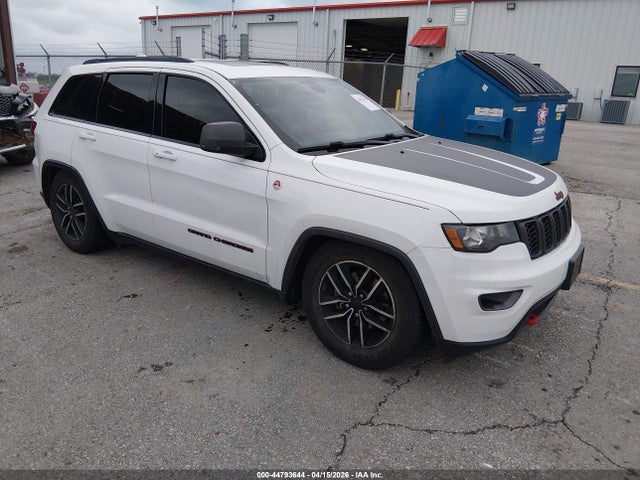 Salvage Jeep Grand Cherokee Image