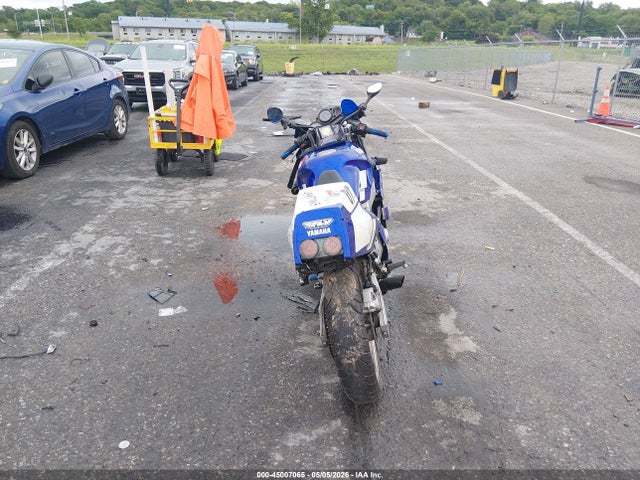 Yamaha Fzr600 R