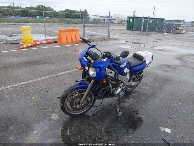 Yamaha Fzr600 R