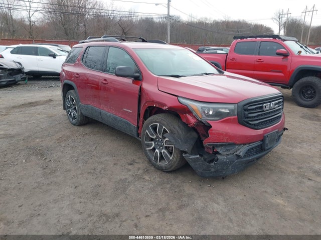 Salvage GMC Acadia Image