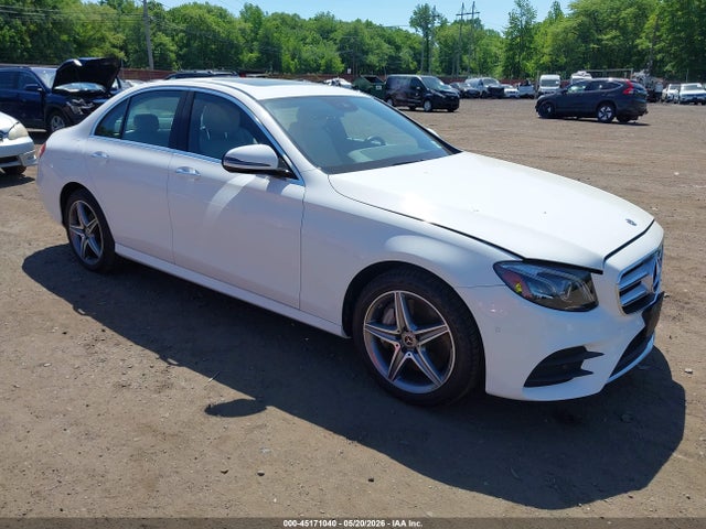 Salvage Mercedes-Benz E-Class Image
