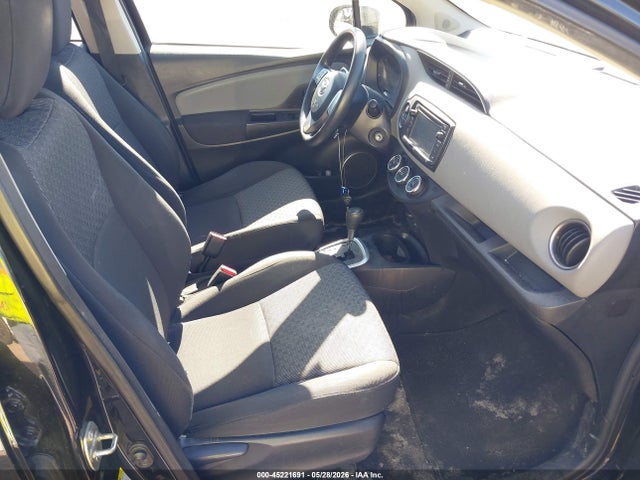 Toyota Yaris Le