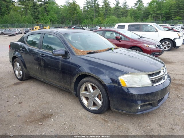 Salvage Dodge Avenger Image