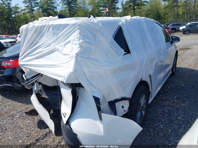 Toyota Sienna Le