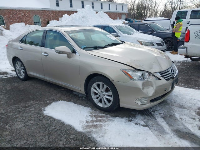Salvage Lexus Es Image